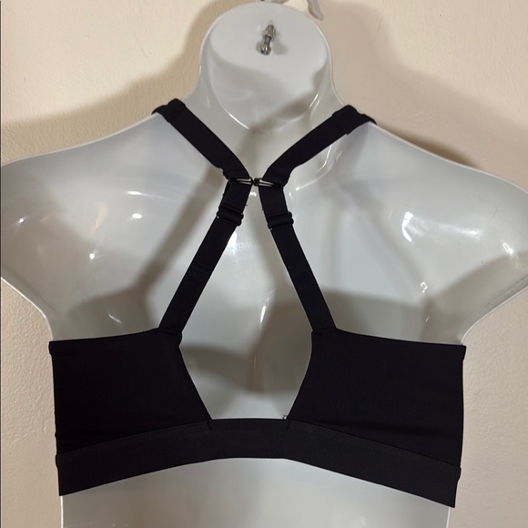 Fabletics Black Sports Bra  Clip Back SKU 0036 - Picture 4 of 8